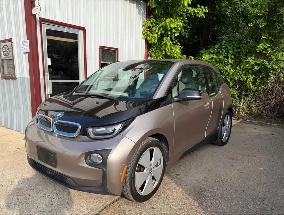 2015 BMW i3 - Image 2 of 14