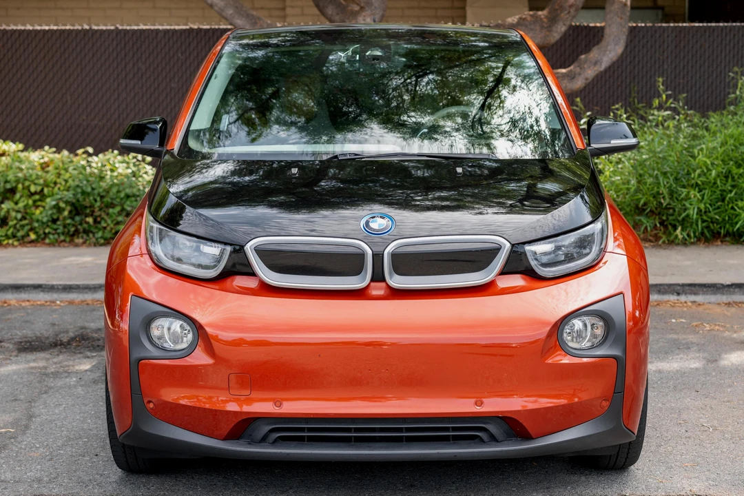 2015 BMW i3 - Image 2 of 31
