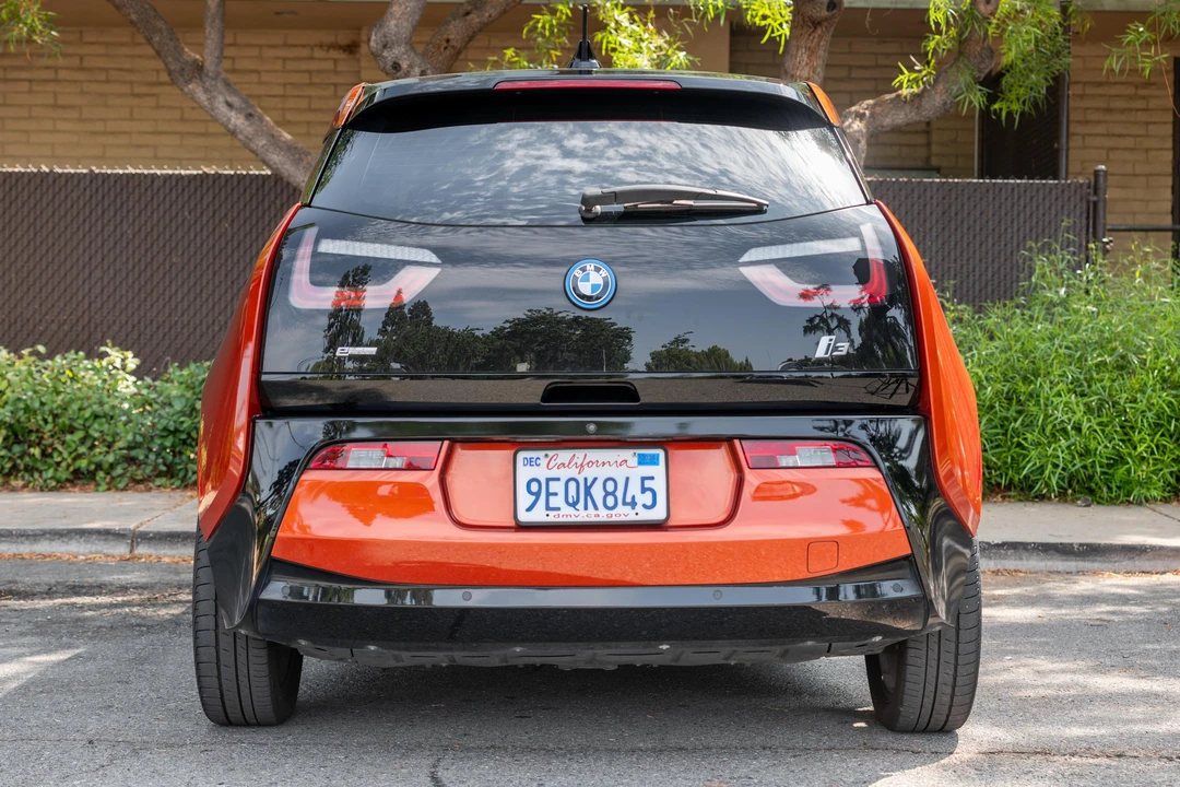 2015 BMW i3 - Image 8 of 31