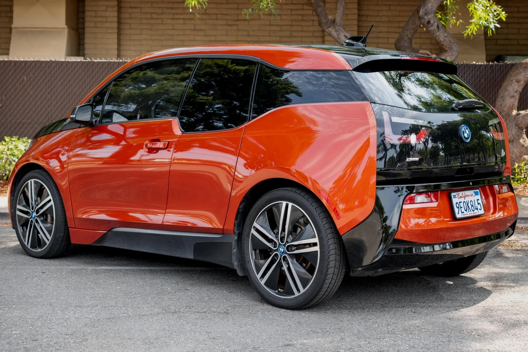 2015 BMW i3 - Image 4 of 31