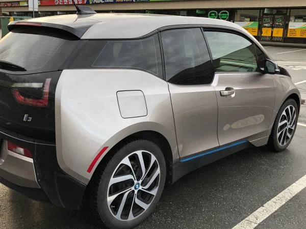 2015 BMW i3 - Image 5 of 10