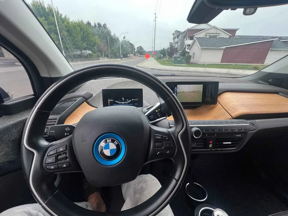 2015 BMW i3 - Image 9 of 9
