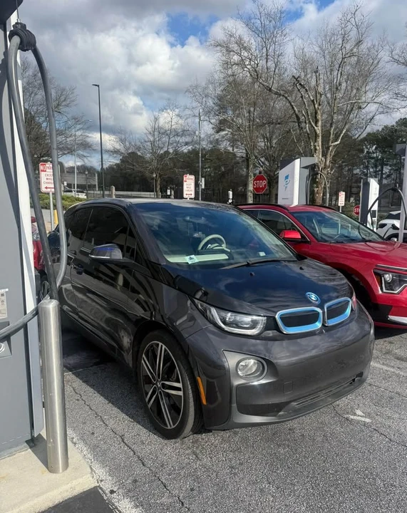 2015 BMW i3 - Image 2 of 5