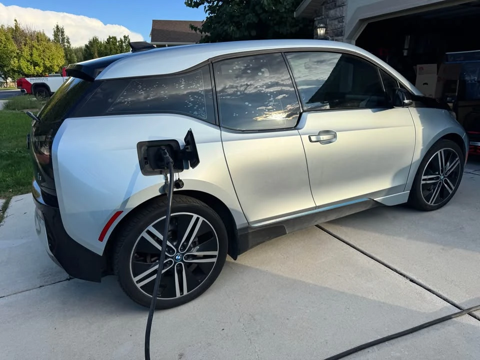 2015 BMW i3 - Image 3 of 11
