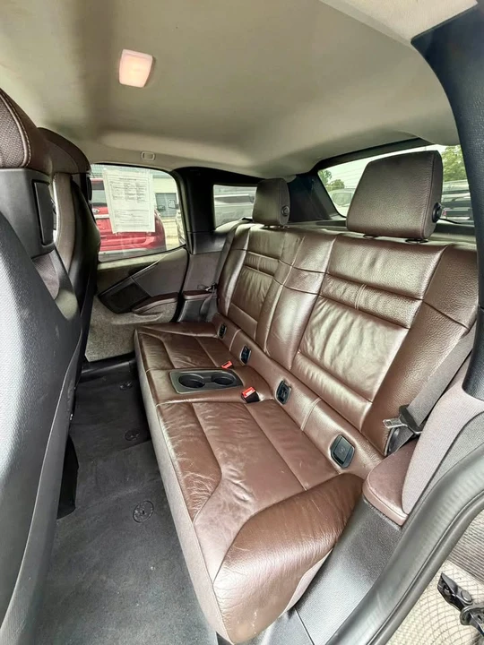2015 BMW i3 - Image 11 of 17