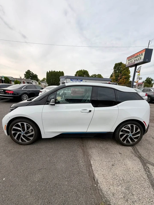 2015 BMW i3 - Image 2 of 17