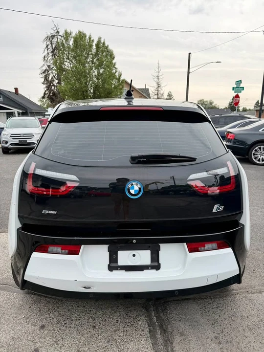 2015 BMW i3 - Image 4 of 17