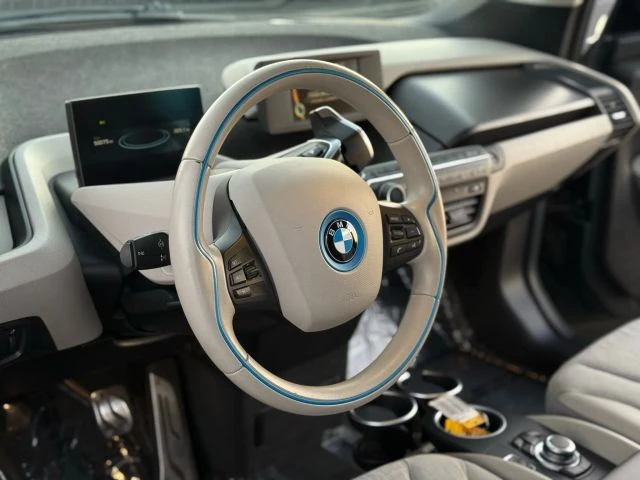 2015 BMW i3 - Image 16 of 21