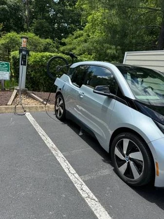 2015 BMW i3 - Image 11 of 13