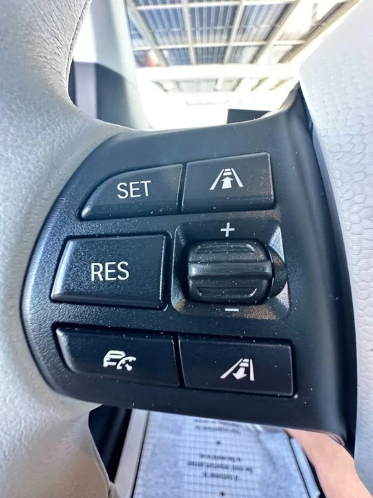 2015 BMW i3 - Image 19 of 20