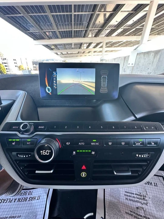 2015 BMW i3 - Image 16 of 20