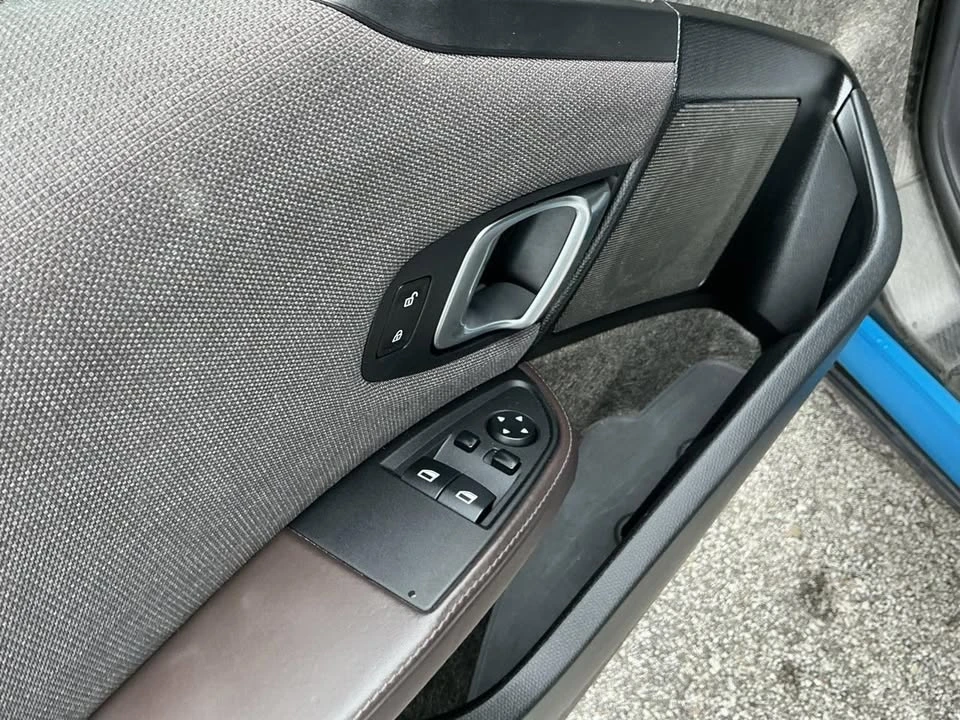 2015 BMW i3 - Image 13 of 20