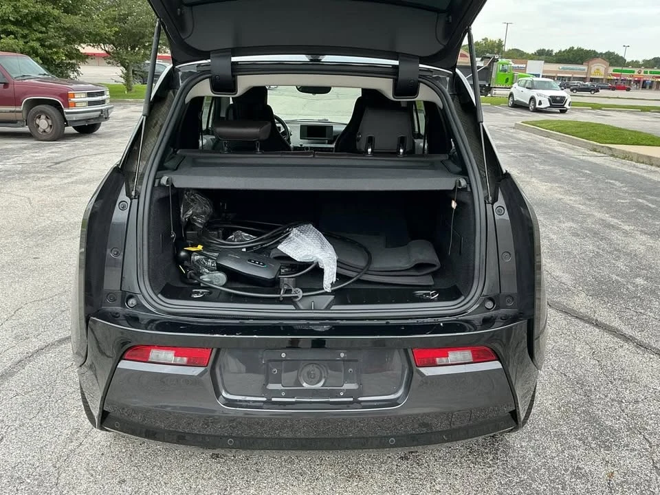 2015 BMW i3 - Image 9 of 20