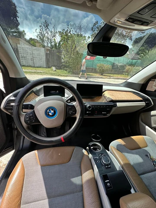 2015 BMW i3 - Image 8 of 18