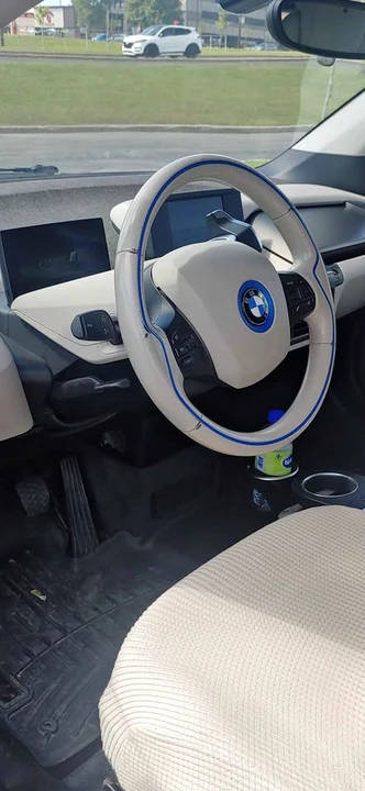 2015 BMW i3 - Image 4 of 5