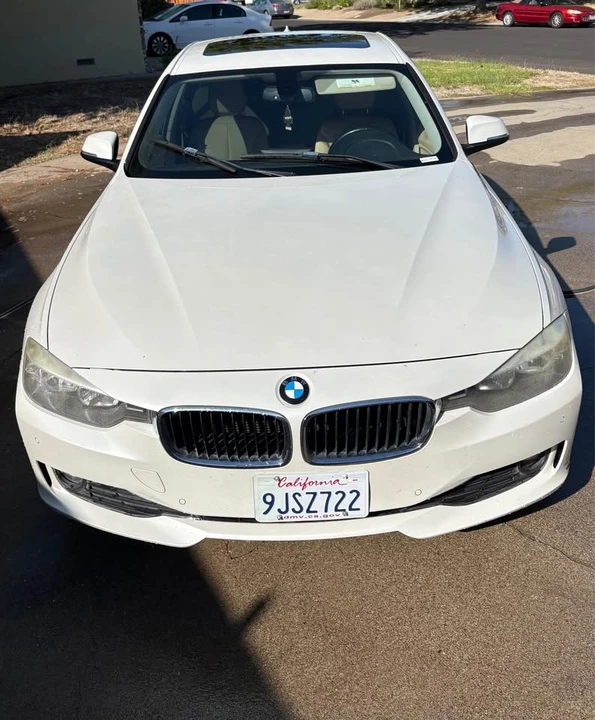2015 BMW i3 - Image 2 of 5