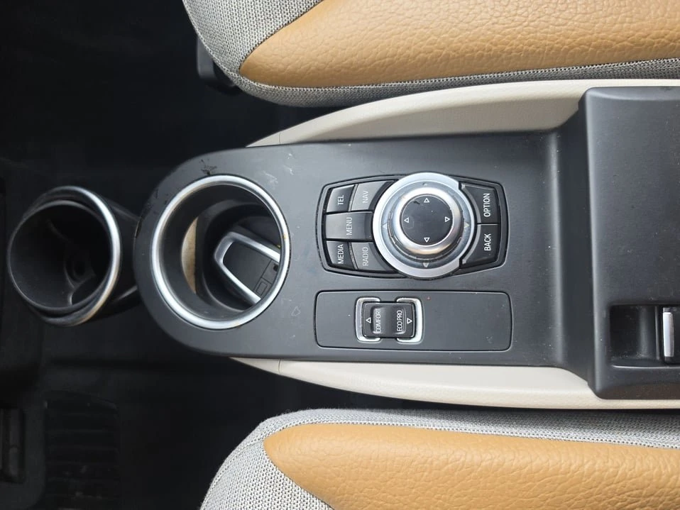2015 BMW i3 - Image 15 of 20