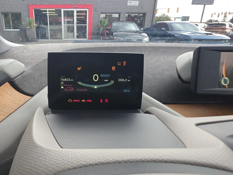 2015 BMW i3 - Image 16 of 20