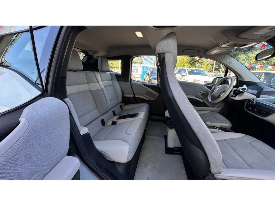 2015 BMW i3 - Image 18 of 20