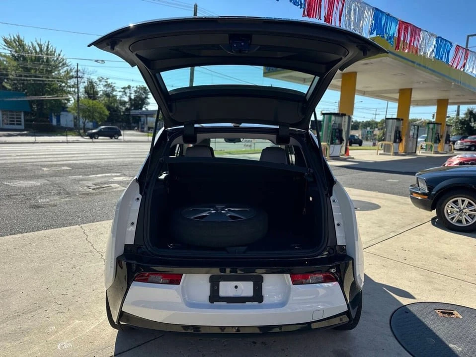 2015 BMW i3 - Image 13 of 20