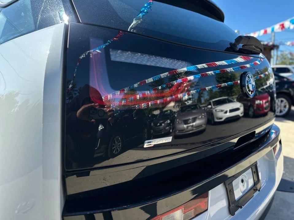 2015 BMW i3 - Image 12 of 20