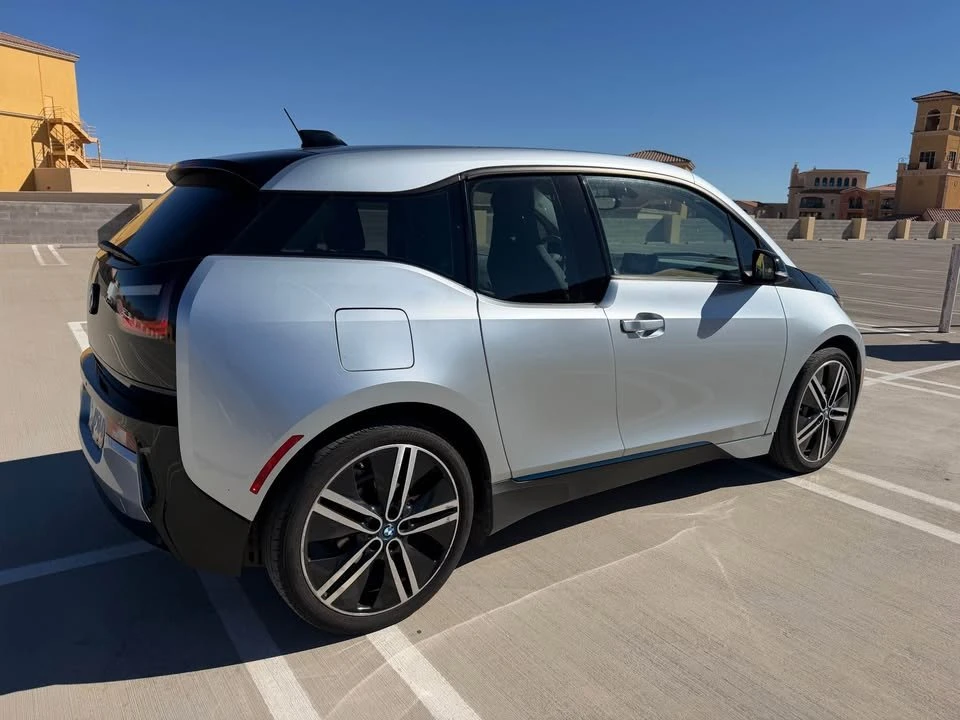 2015 BMW i3 - Image 4 of 20
