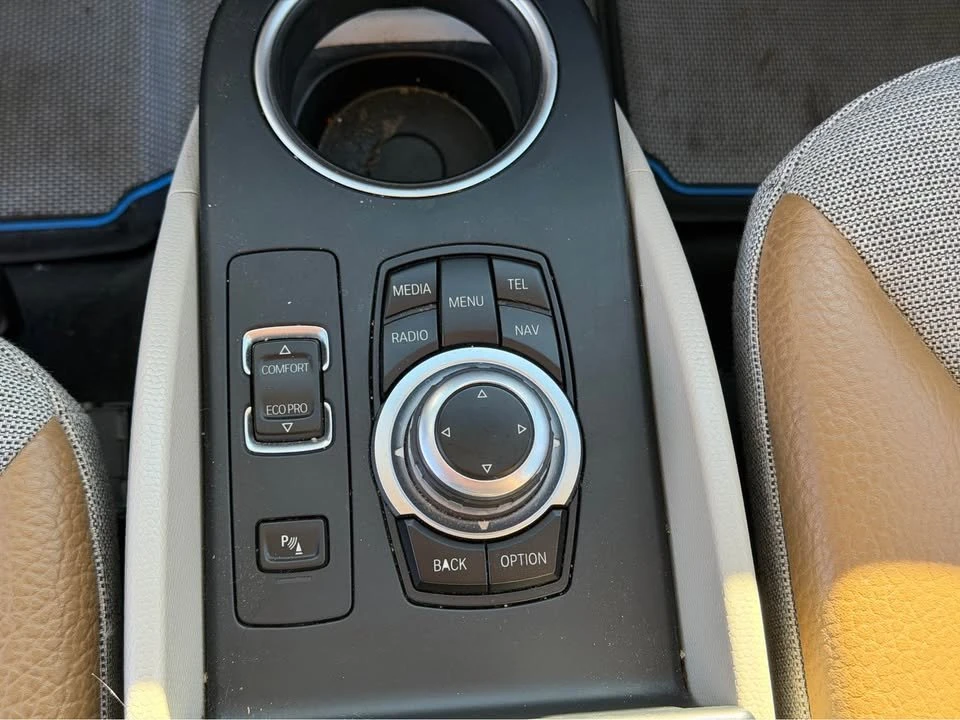 2015 BMW i3 - Image 17 of 20