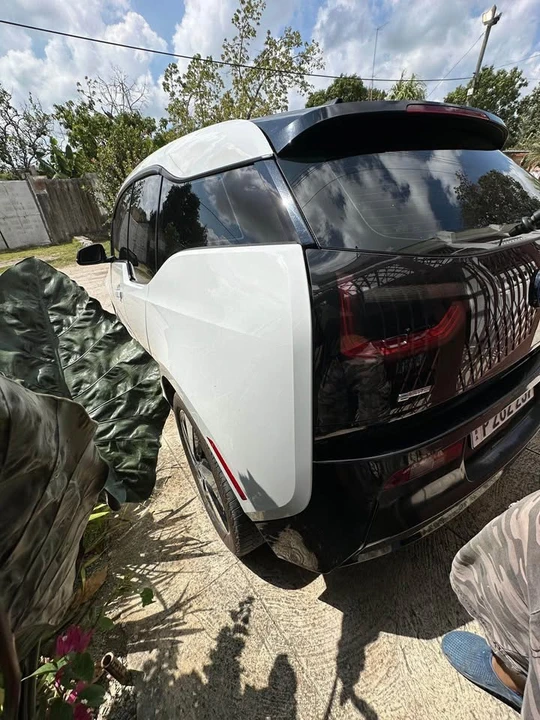 2015 BMW i3 - Image 5 of 18