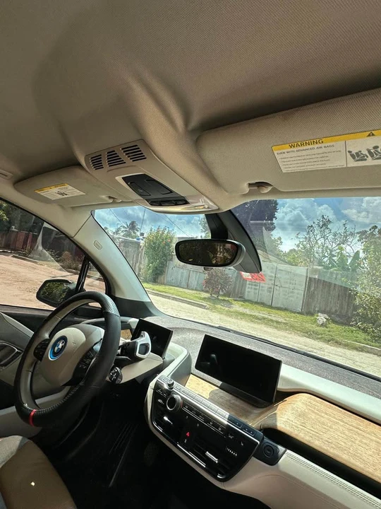2015 BMW i3 - Image 18 of 18