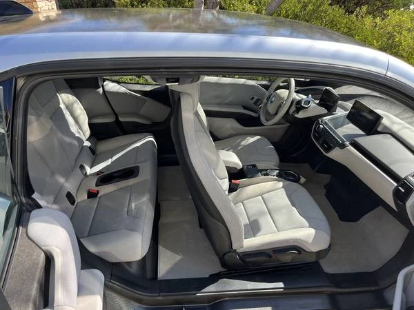 2015 BMW i3 - Image 6 of 12