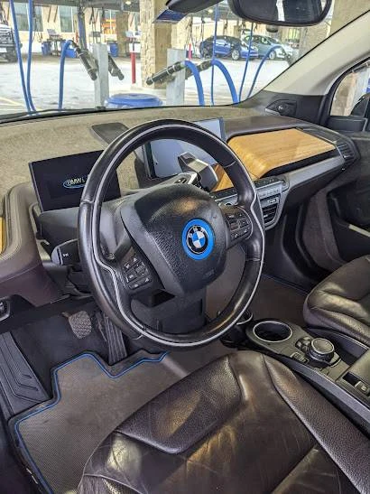 2015 BMW i3 - Image 13 of 22