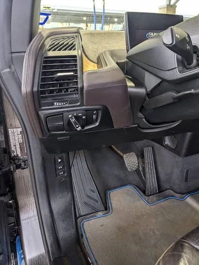 2015 BMW i3 - Image 17 of 22