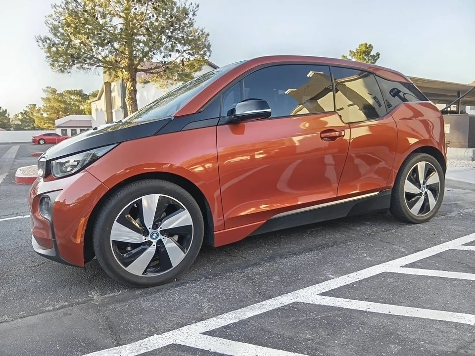 2015 BMW i3 - Image 2 of 6