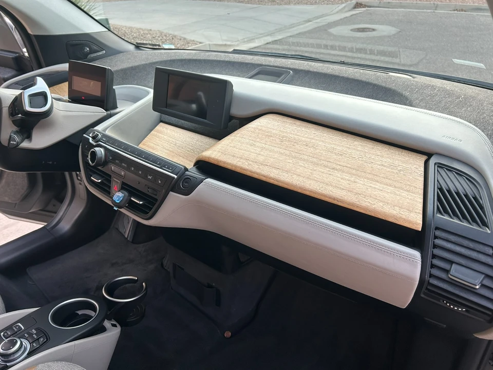 2015 BMW i3 - Image 15 of 19