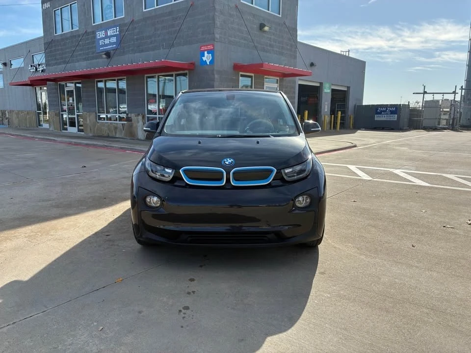 2015 BMW i3 - Image 2 of 13