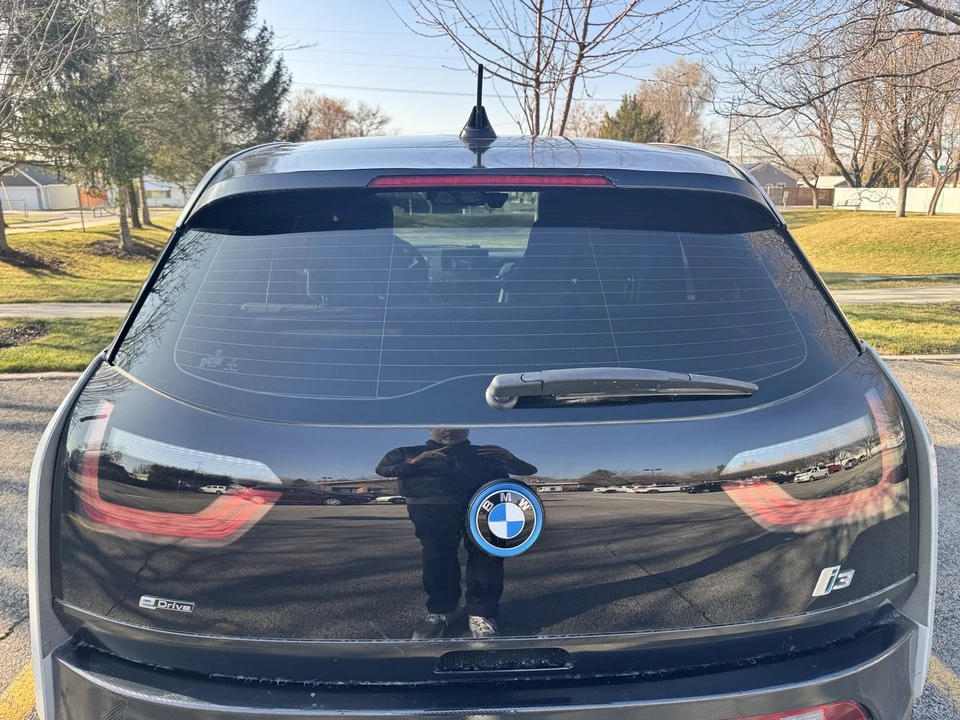 2015 BMW i3 - Image 4 of 15