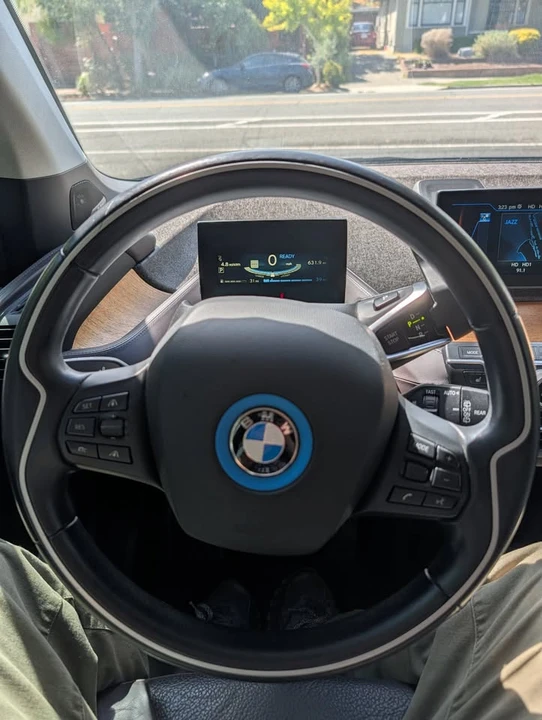 2015 BMW i3 - Image 19 of 20