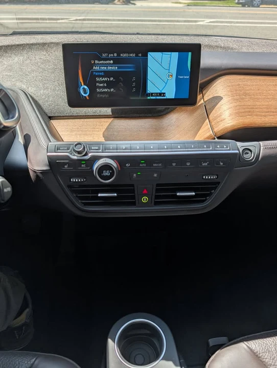 2015 BMW i3 - Image 18 of 20