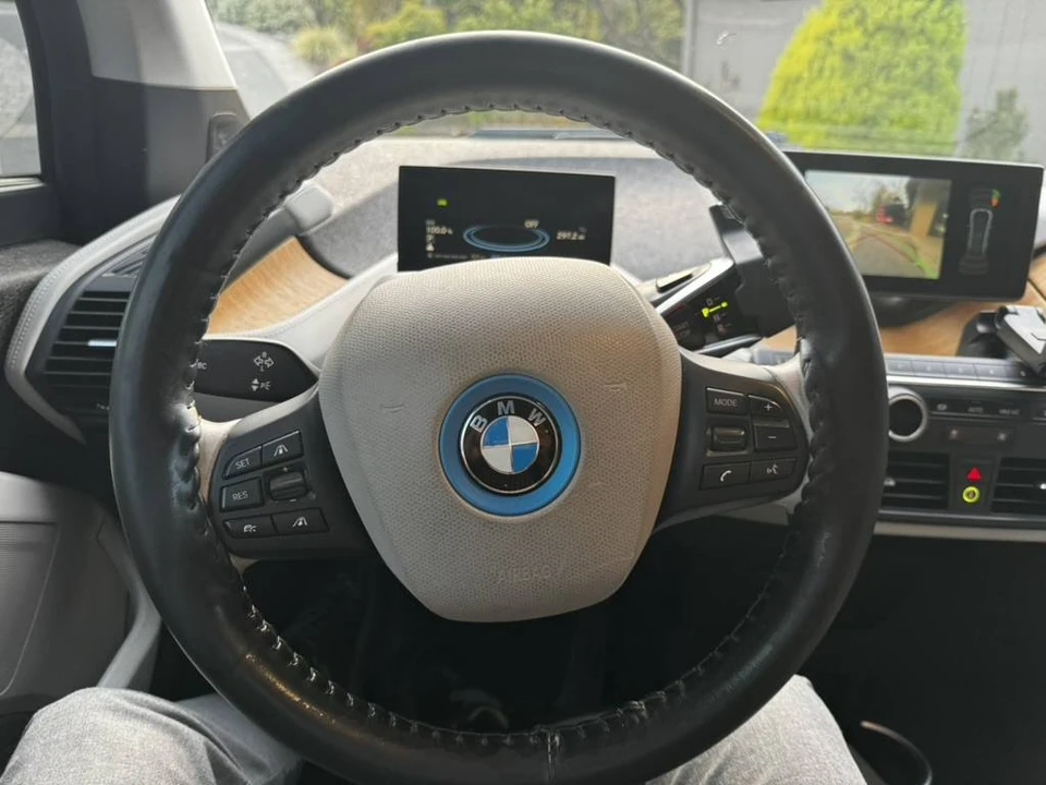 2015 BMW i3 - Image 6 of 7
