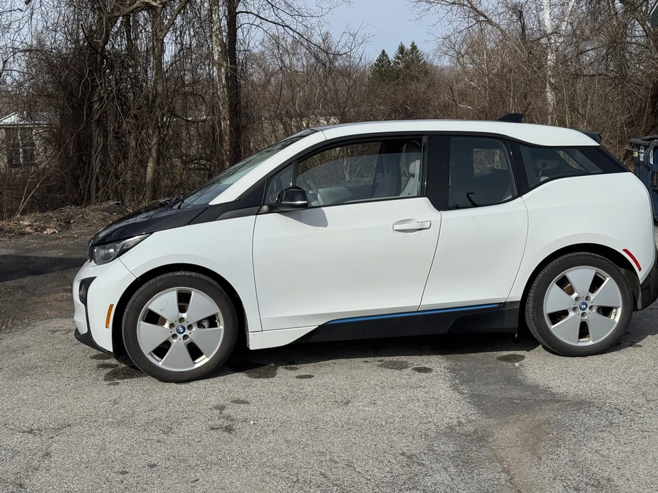 2015 BMW i3 - Image 5 of 21