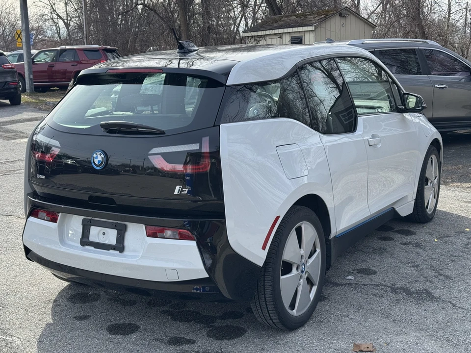 2015 BMW i3 - Image 8 of 21