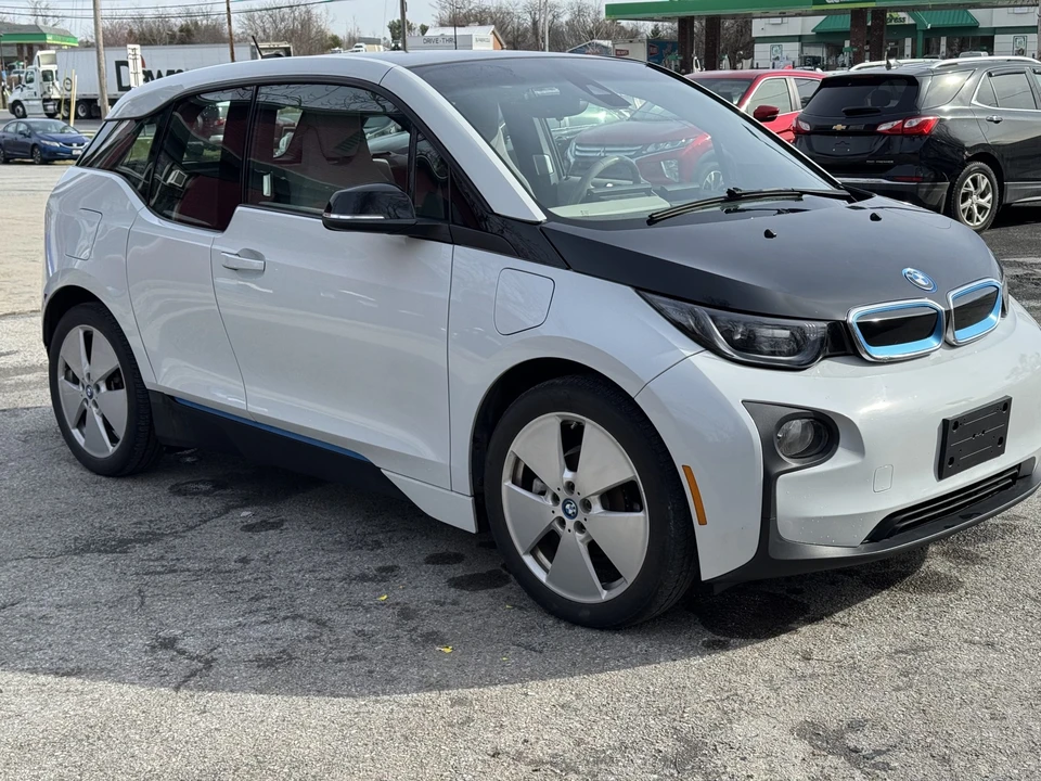 2015 BMW i3 - Image 2 of 21