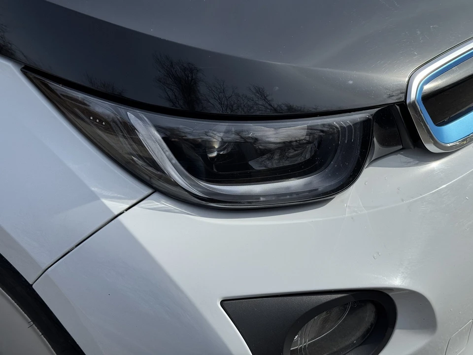 2015 BMW i3 - Image 9 of 21