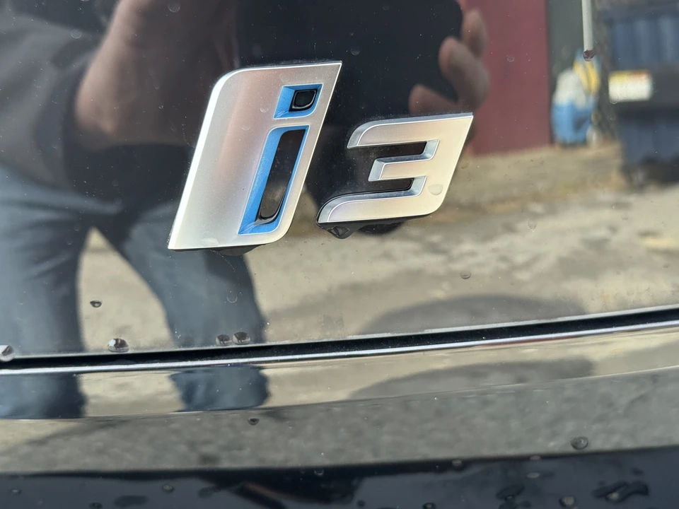2015 BMW i3 - Image 17 of 21