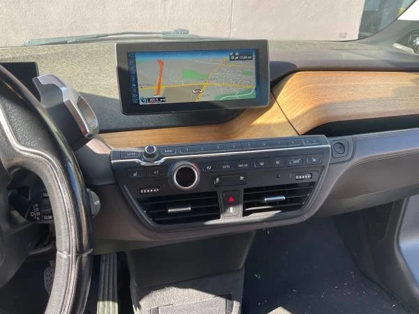 2015 BMW i3 - Image 10 of 19