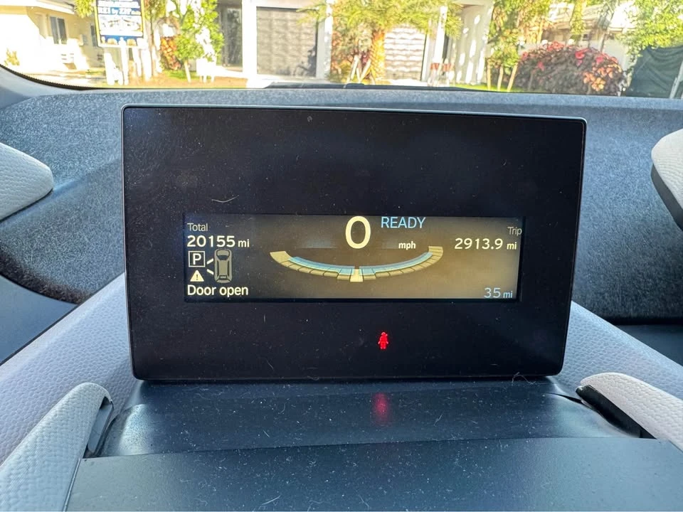 2015 BMW i3 - Image 7 of 7