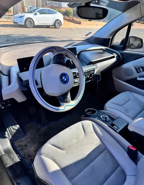 2015 BMW i3 - Image 5 of 7