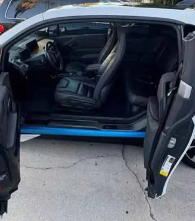 2015 BMW i3 - Image 2 of 2