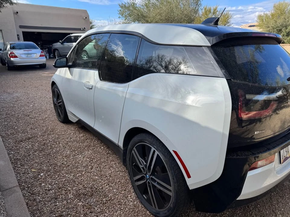2015 BMW i3 - Image 4 of 9