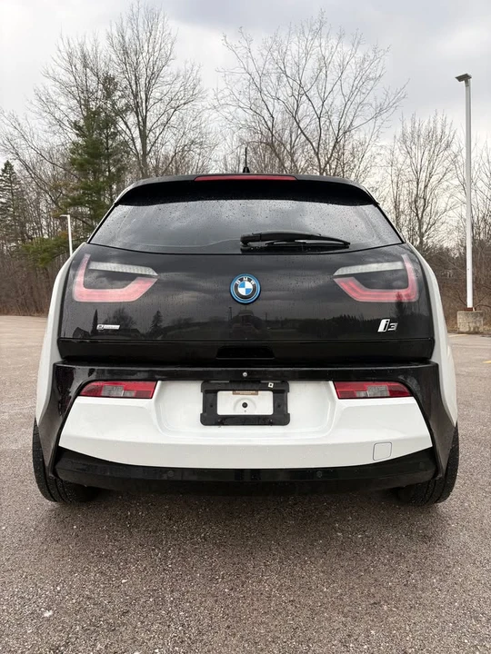 2015 BMW i3 - Image 9 of 20